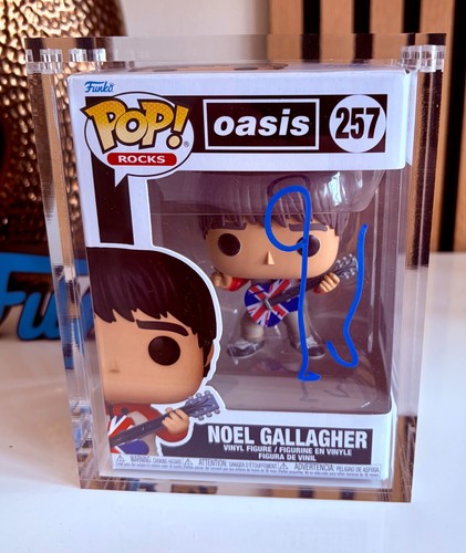 Noel gallagher signed - noel, oasis